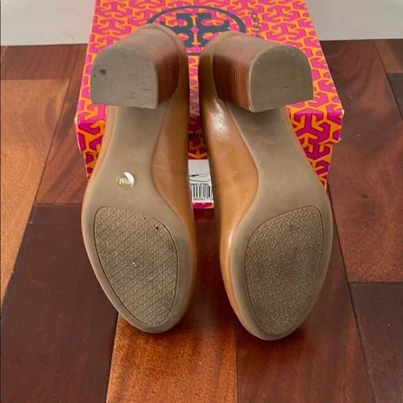 Tory Burch Tan Heels- EUC - Picture 4 of 6